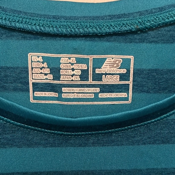 New Balance Athletic Top - Picture 4 of 5